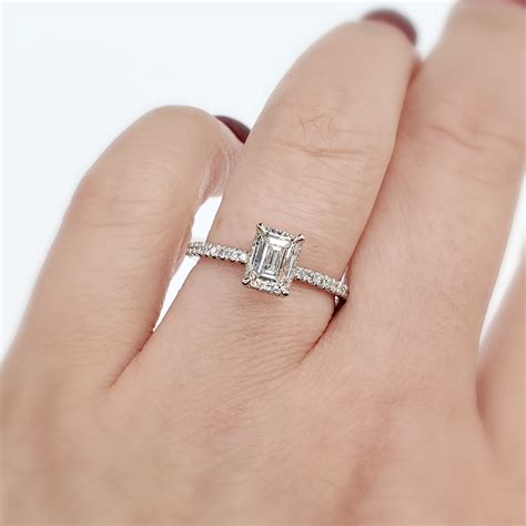 Maple Leaf Canadian Diamond Engagement Ring 001-100-02261 | Victoria