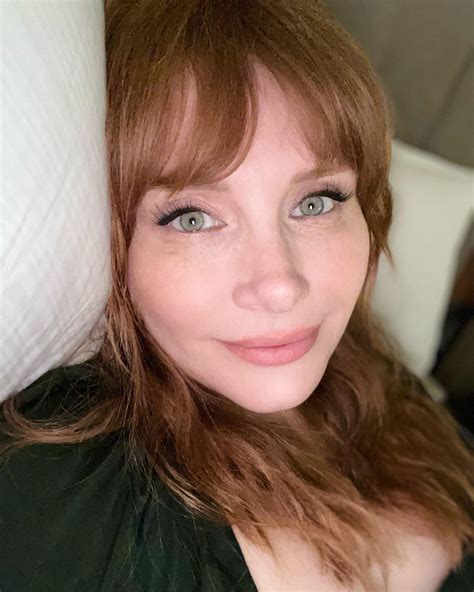 Bryce Dallas Howard - Sexy