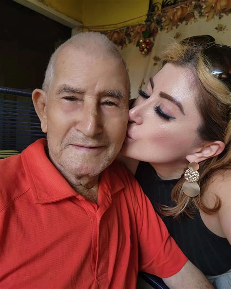 'Soy su nieta favorita': conmovedor mensaje que 'La maestra de TikTok