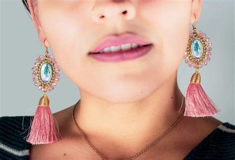 Bermimpi tentang anting - anting - anting dan artinya - kamus mimpi