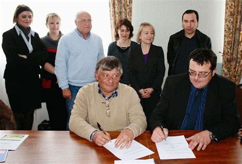 signature du contrat enfance jeunesse