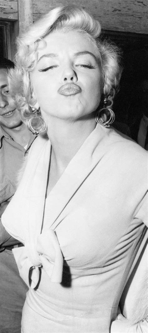 Marilyn Une Femme 1
