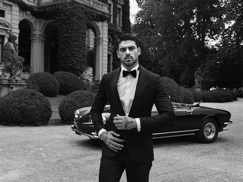 Download Michele Morrone Pictures 2560 X 1920 | Wallpapers.com