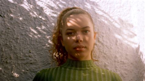 Nilüfer Yanya’s Music Is a Family Affair - The New York Times
