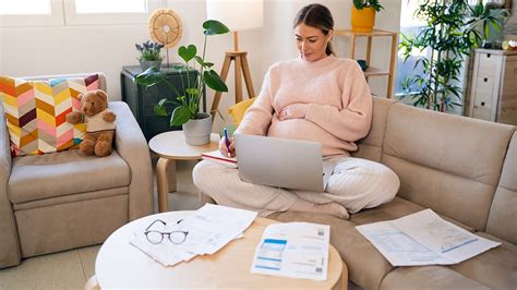 tips    financially prepare  maternity leave