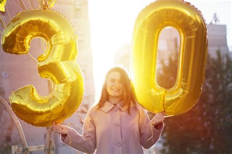 Chegou aos 30? Saiba como se planejar para ter dinheiro agora e no ...