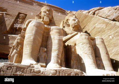 Abu Simbel temples Stock Photo - Alamy