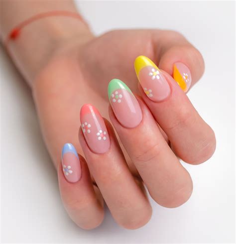 Nageltrend 2025 - Maure Shirlee