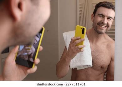 380 Naked Male Selfies Royalty-Free Images, Stock Photos & Pictures