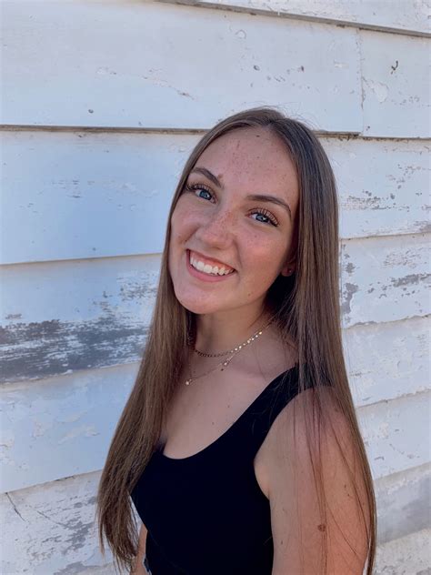 COM 210 Portfolio – Chloe Woodward