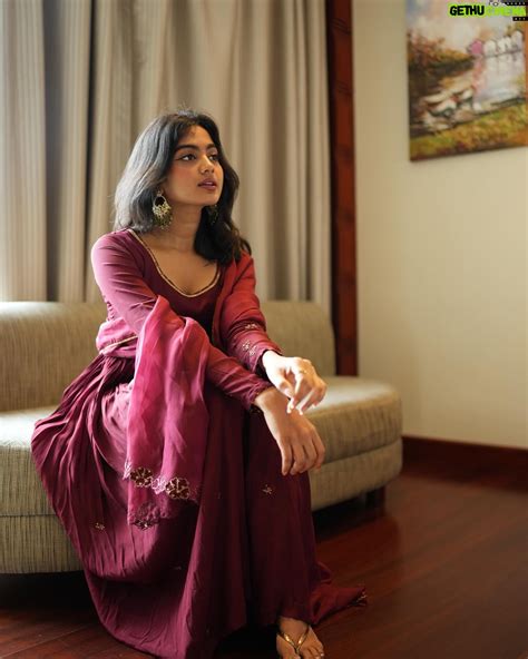 Actress Devika Sanjay HD Instagram Photos and Wallpapers June 2024