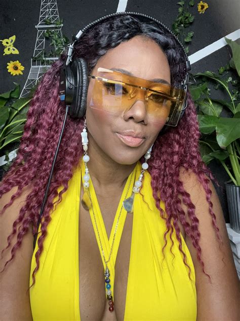 TW Pornstars - Nyomi Banks. Twitter. At 6:05 pm pst we are going live