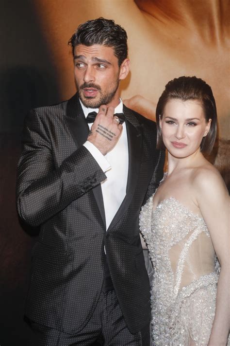 Anna Maria Sieklucka w dresie i bez makijażu: Piękna! | Kozaczek