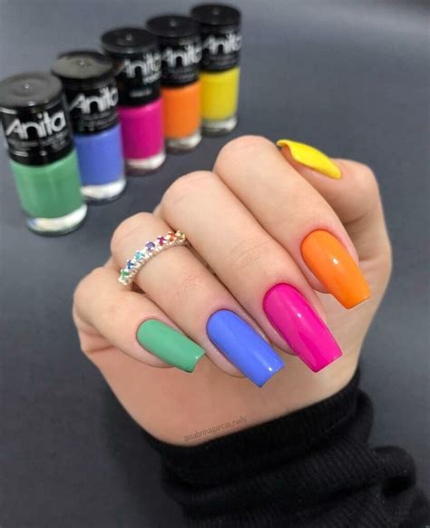 Unhas Coloridas E Decoradas