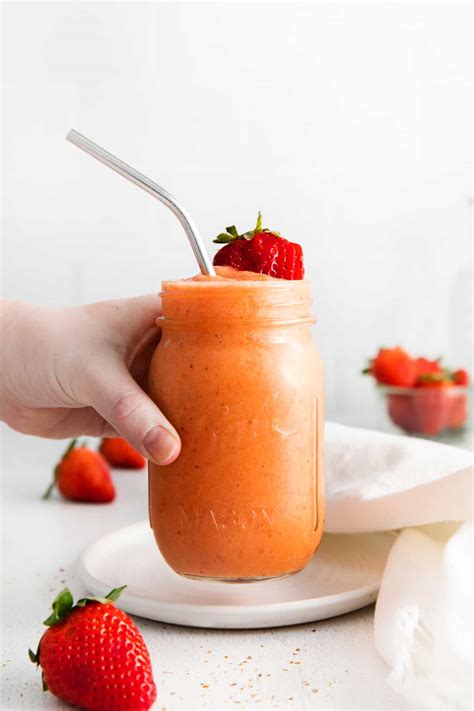 Strawberry Mango Smoothie – Domajax