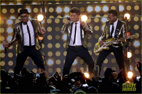 Bruno Mars: Super Bowl Halftime Show 2014 (Video) - WATCH NOW!: Photo ...