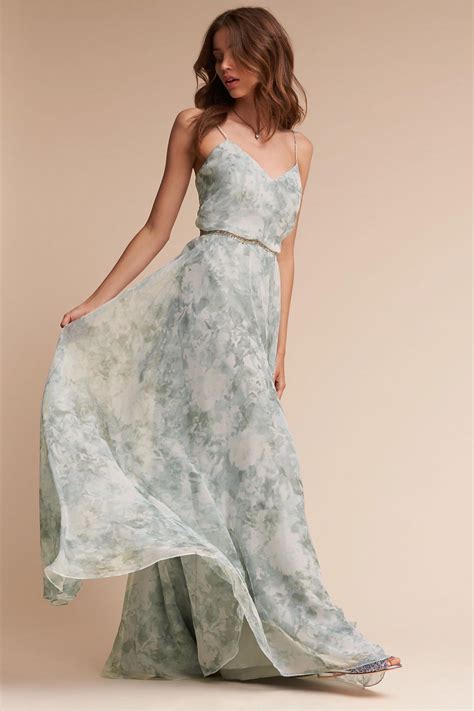10 Bridesmaid Dresses you can Wear Again | Wedding Sparrow | Bridesmaid