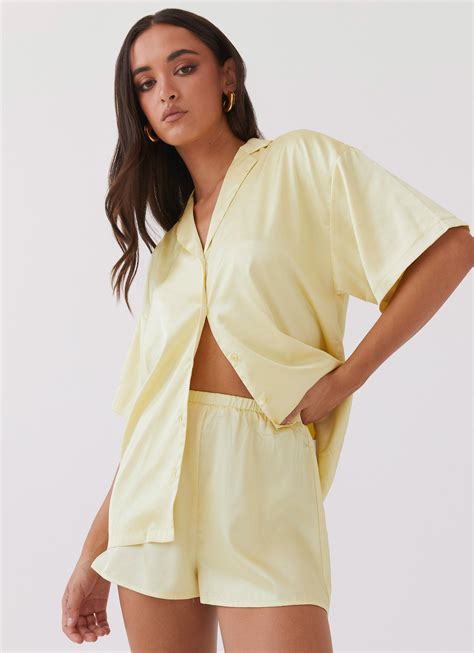 Julia Satin Shorts - Lemon – Peppermayo US