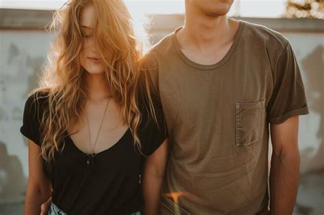 5 Signs He May Be Hiding A Secret