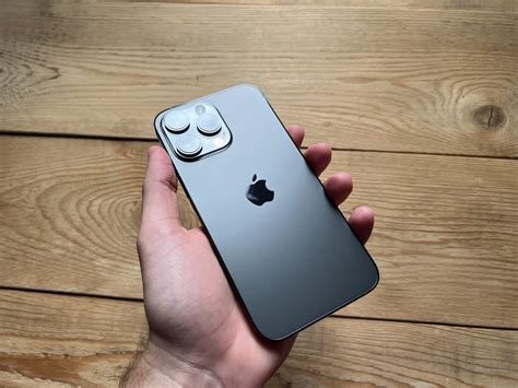 iPhone 14 Pro Max - LSA Magazine