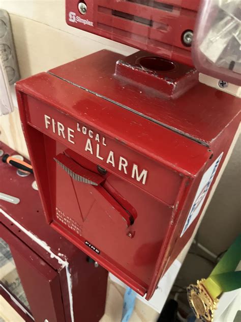 Fire Lite 'BG-8' (faraday 10500-1101) coded pull station - Fire Alarms