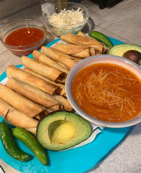 Pin de Marlet Vega en Comidas familiares | Recetas de comida, Comida