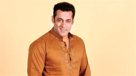 salman khan plays  row    bhar  jholi song  bajrangi