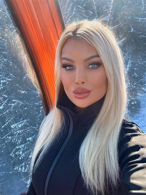 Mándity Izabella added a new photo — at... - Mándity Izabella