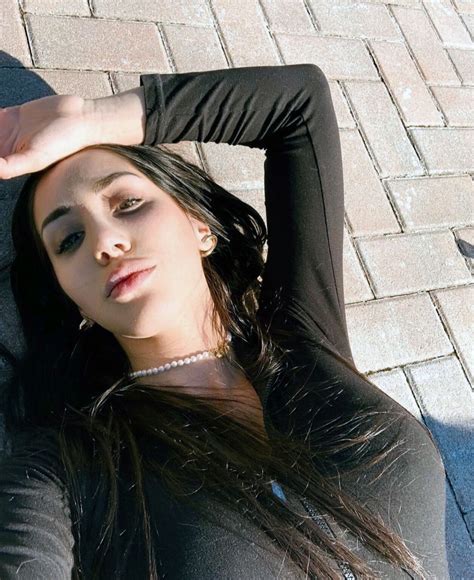 Naomi Ross Leak: A Star's Fall From Grace? - Truth or Fiction