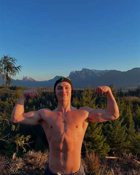 Tayson Madkour (@tayson) • Instagram photos and videos