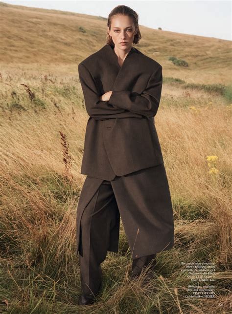 Ella Rattigan and Shivaruby for British Vogue November 2023 — Anne of