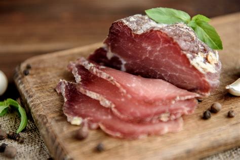 Embutido Italiano De Carne De Porco Curada - Embutido Italiano De Carne De Porco Curado - RETOEDU