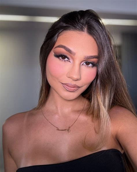 Amanda Garcia (@amandabgaarcia) • Instagram photos and videos