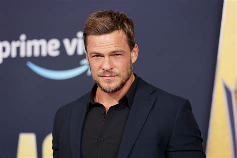 Alan Ritchson Biography, Height, Weight, Age, Movies, Wife, Family