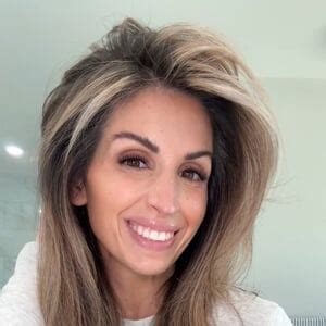 Janie Ippolito Age & Bio | Famous Birthdays