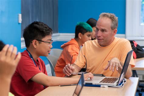 Educators debate whether top trade jobs should be promoted more 8