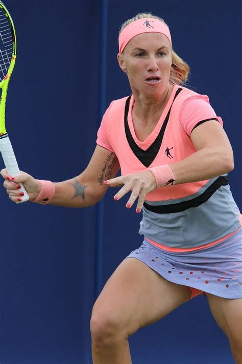 Download Svetlana Kuznetsova Wearing a Pink Headband on Court Wallpaper