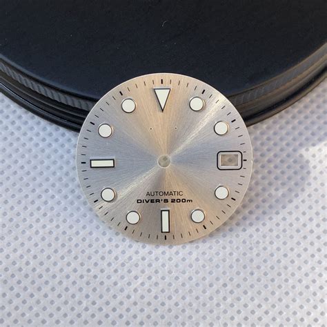 CT804 - Silver Sunburst Dial - 28.5mm - seikomods.com