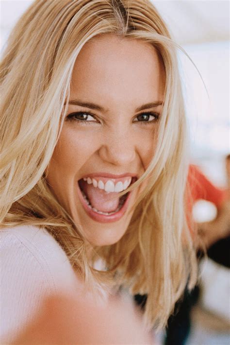 Pictures of Leslie Bibb