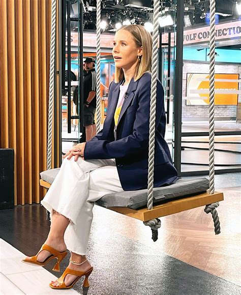 Kristen Bell Nude & Hot Pics And Sex Scenes Compilation