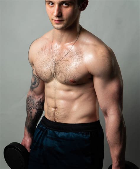 Trimming Chest Hair: The Grooming Guide for Men