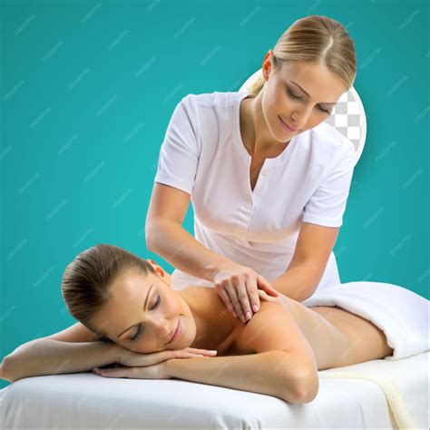 Premium PSD | Woman getting a back massage from female masseur