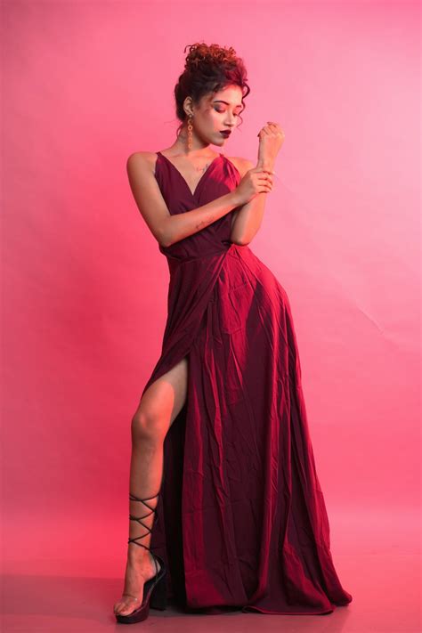 What Color Shoes To Wear With Your Dress?