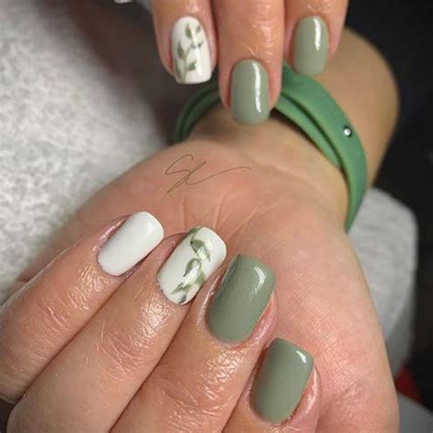 20 Trendy Olive Green Nails Ideas You Must Copy - PhineyPet