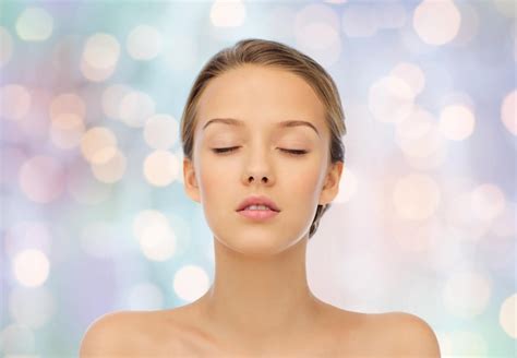 premium photo beauty people  health concept young woman face