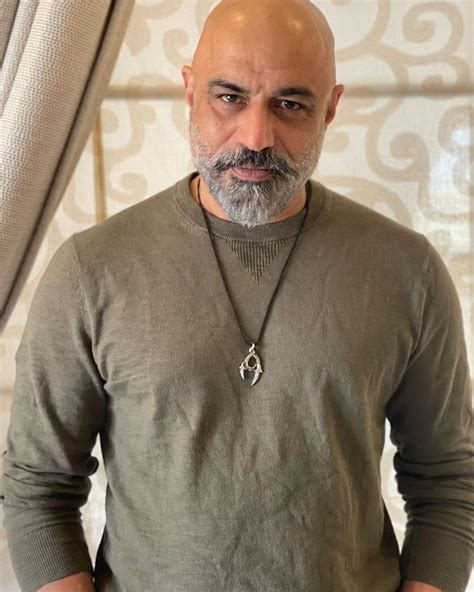 Hollywoood Star Faran Tahir and Zara Tareen Call it Quits - Lens