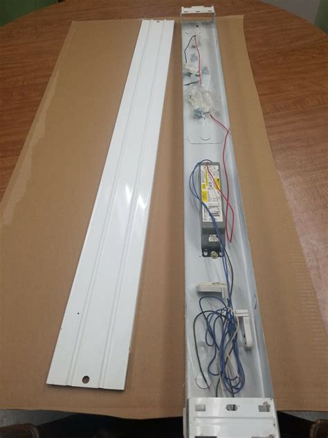 4 Foot T8 Fluorescent Light Fixtures | Shelly Lighting