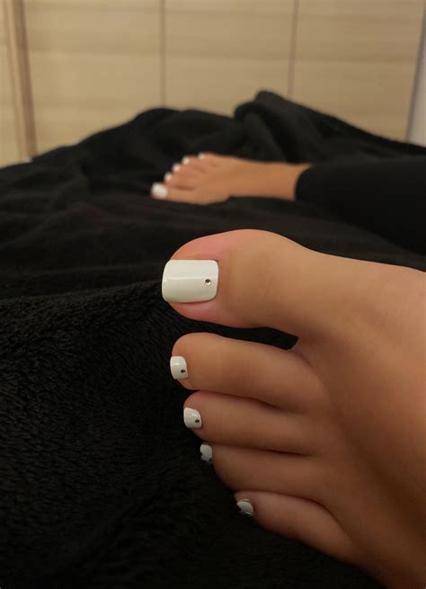 Best white toes : r/Whitetoes
