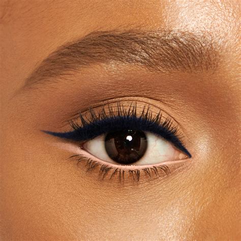Best Eyeliner Colours For Green Eyes | Charlotte Tilbury
