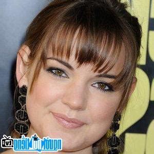 TV actress Laura Leigh profile: Age/ Email/ Phone and Zodiac sign